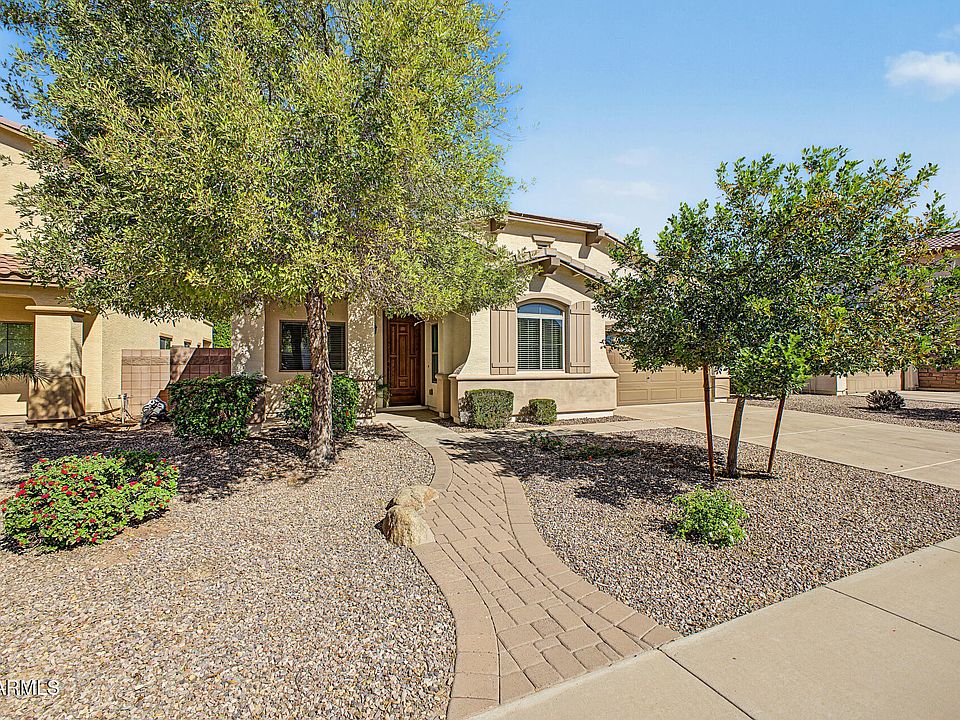 1st image of 2736 E DONATO Drive