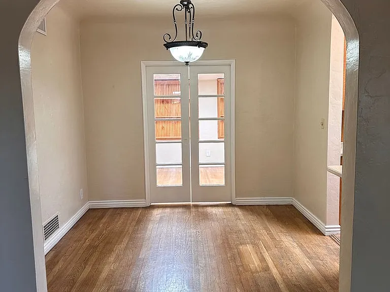 3045 E Drachman St — Photo 3