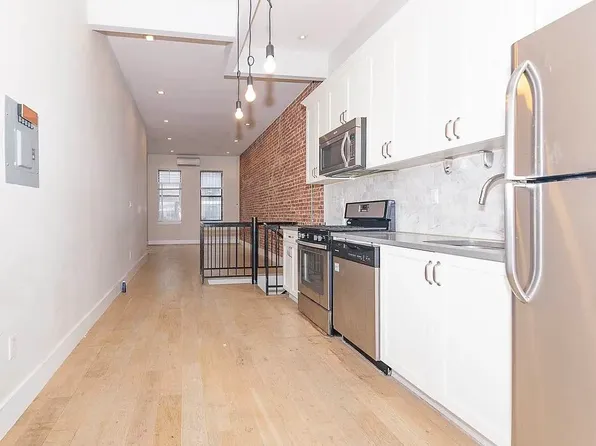 1090 Bedford Avenue image 9 of 14