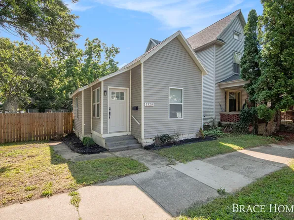 1328 Hamilton Ave NW, Grand Rapids, MI 49504
