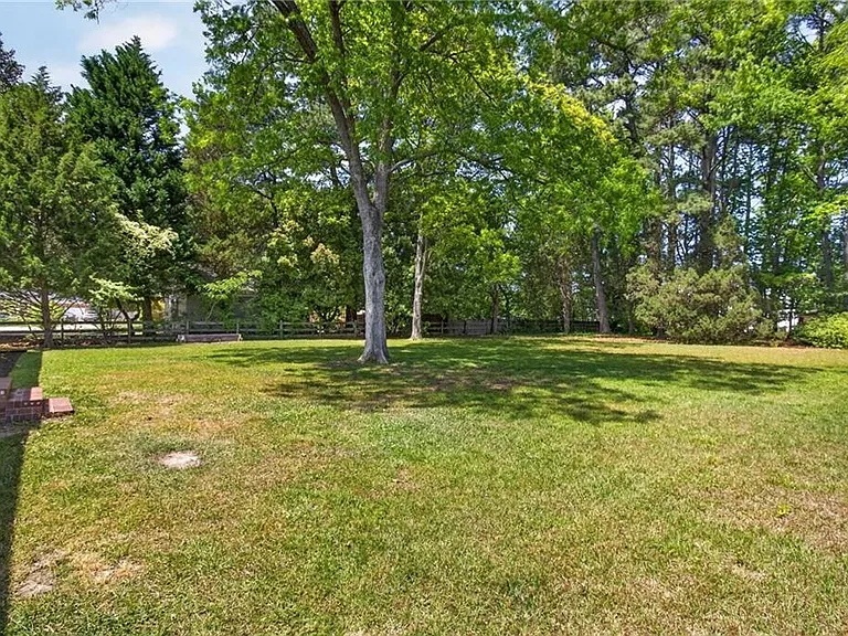 2232 Poplar Point Rd — Photo 32
