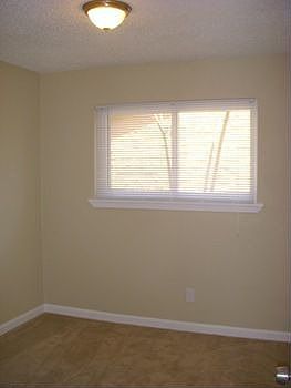 2nd image of 1413 Harvest Hill Ln