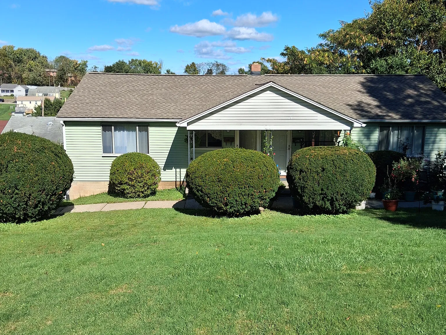 2 bed, $800 — Photo 1