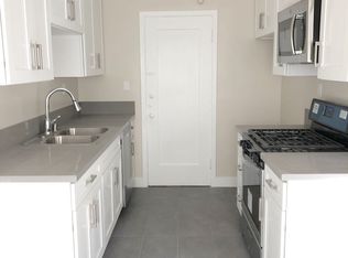 220 E Valencia Ave APT 6, Burbank, CA 91502