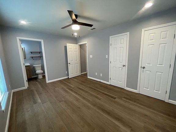 5th image of 341 River Oaks St