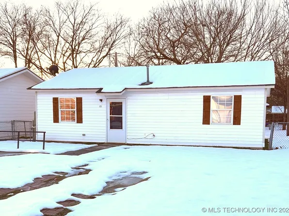 1003 C St SW, Ardmore, OK 73401