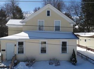 37 Larch St, Clinton, MA 01510