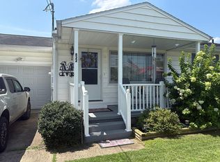 822 30th St, Point Pleasant, WV 25550