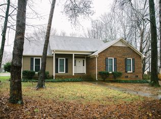 6601 River Hills Dr, Greensboro, NC 27410