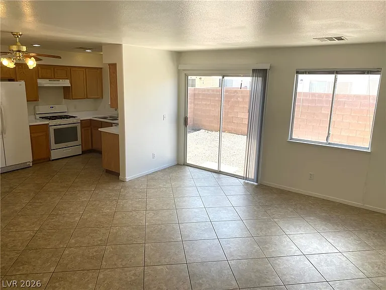 701 Spotted Eagle St — Photo 6