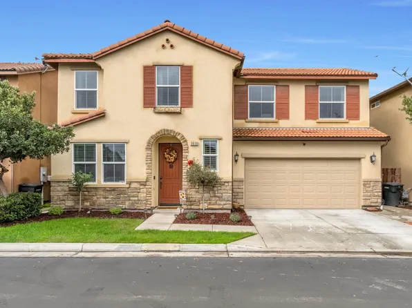 2470 Chardonnay Pl, Hanford, CA 93230