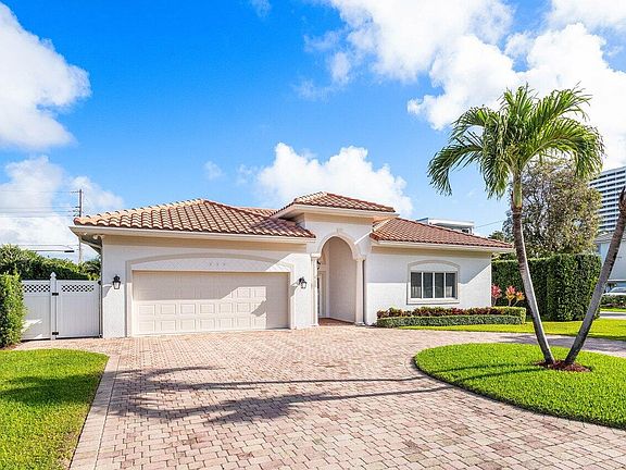 3rd image of 899 S Granada Drive
