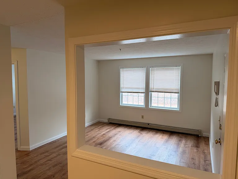 141 Beach St #O — Photo 6