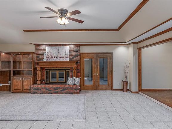 4th image of 12301 S Villa Ave