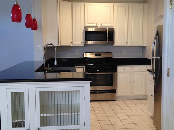 5th image of 46360 Monocacy Sq #93