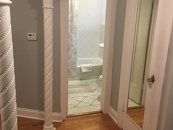 5th image of 1122 Washington Blvd APT 3A
