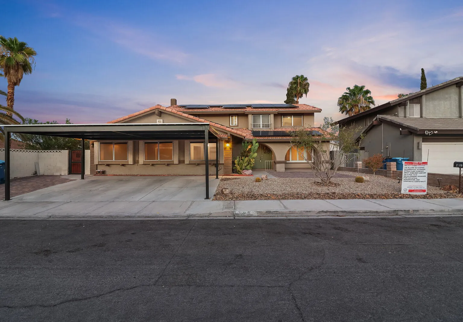 5 bed, 3.0 bath, 2830 sqft, $4,400 — Photo 1