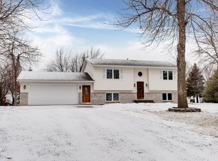 619 Vireo Ln, Maple Lake, MN 55358