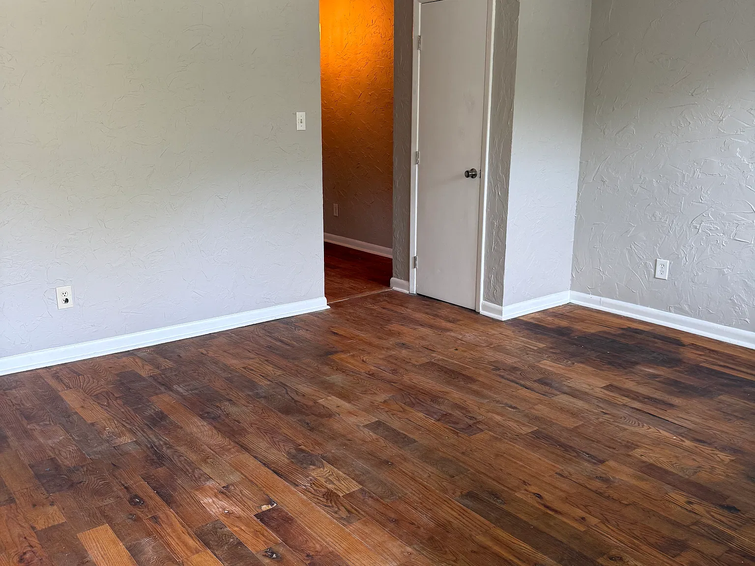 2 bed, 1100 sqft, $1,395 — Photo 3