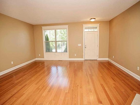 4th image of 3755 Foresta Grand Dr