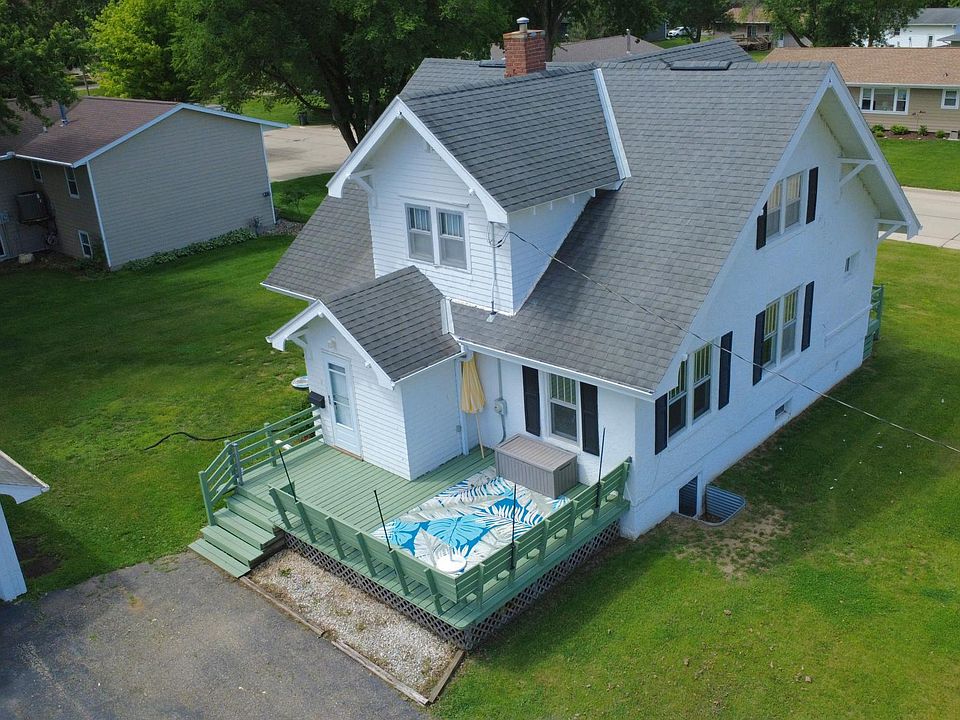1st image of 701 S Mill St