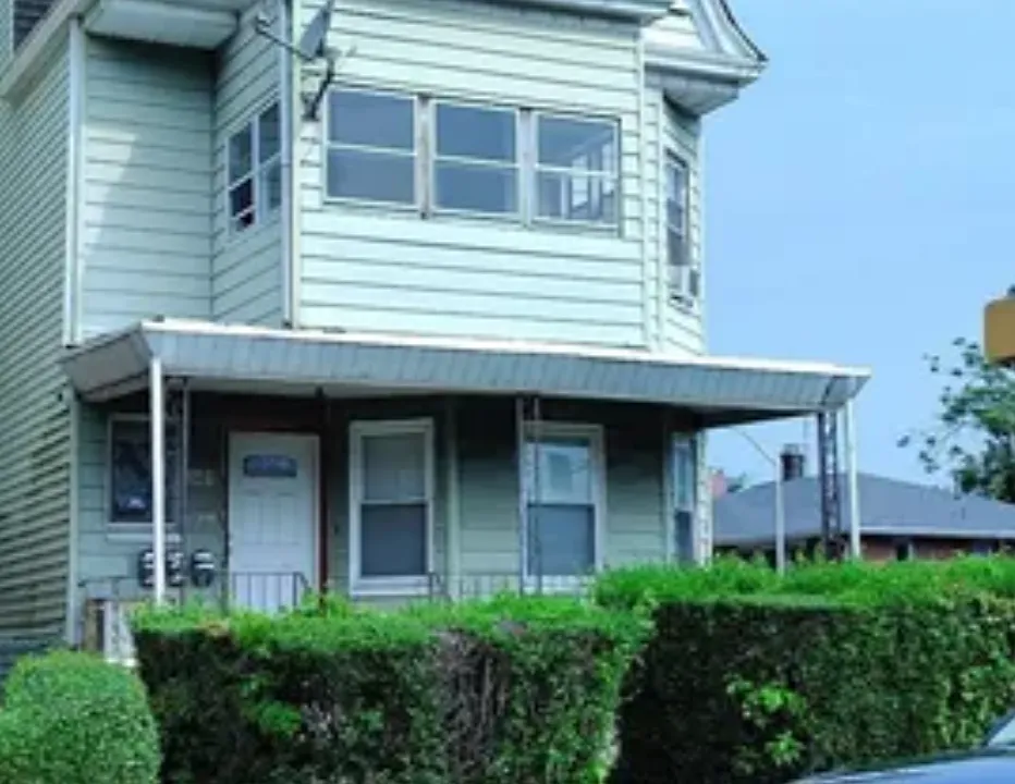 341 N Grove St #3