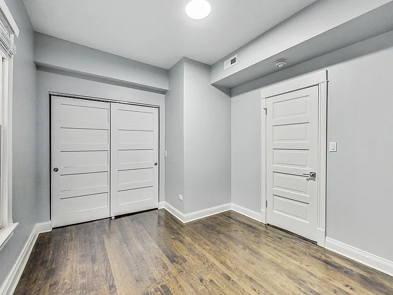 2037 N Spaulding Ave #1 — Photo 16
