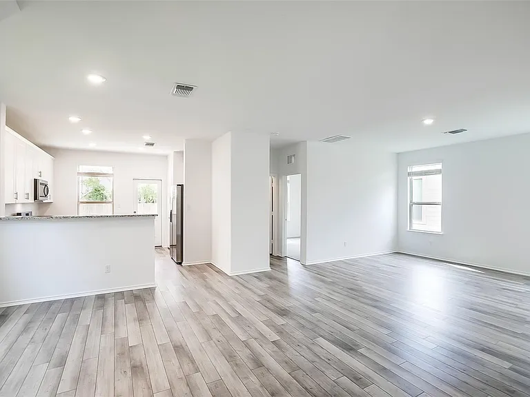 812 Black Alder St — Photo 6