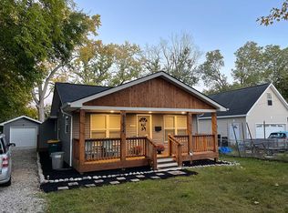 22824 Lake Way St, Farmington, MI 48336
