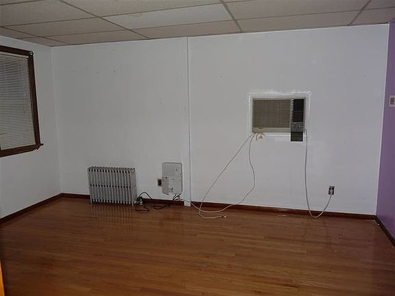 5th image of 5 Bryant Ave