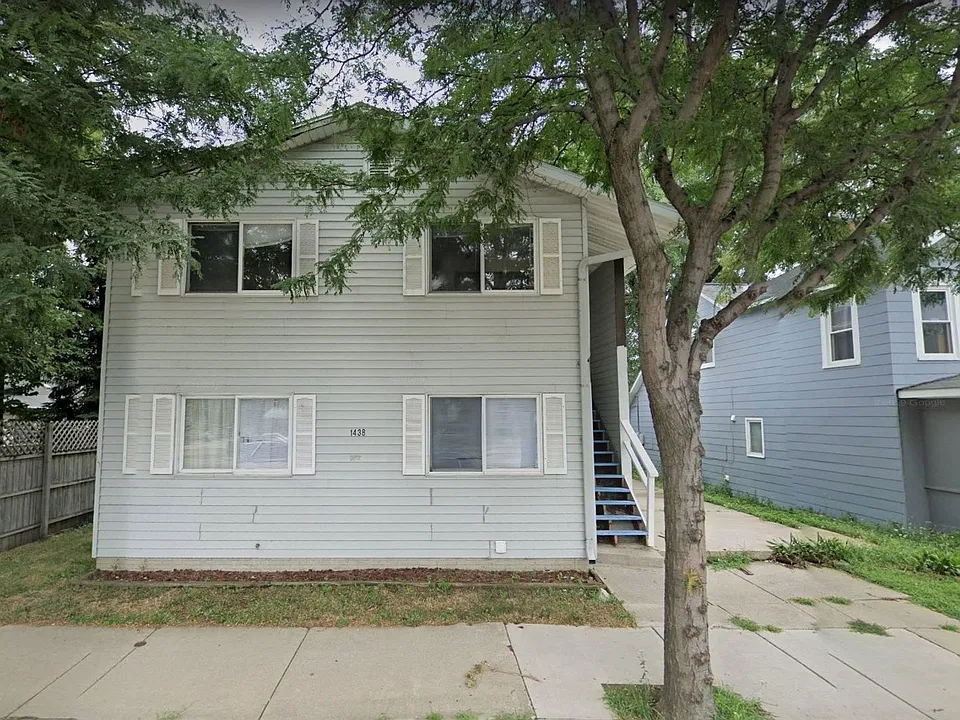 1438 Rose St