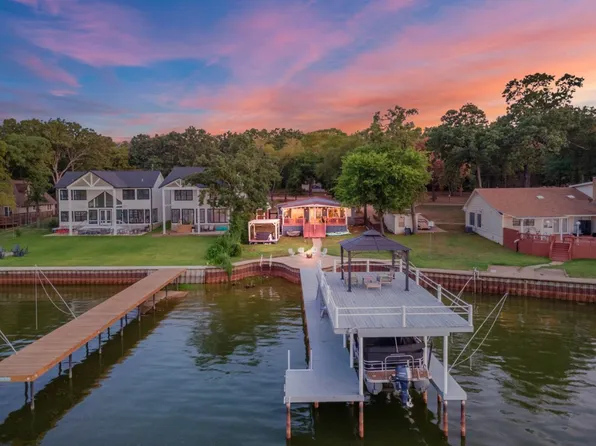 305 Dyer Cir, Mabank, TX 75156