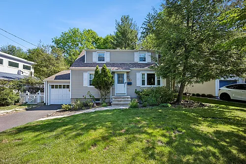 59 Delmar Ave Photo 1