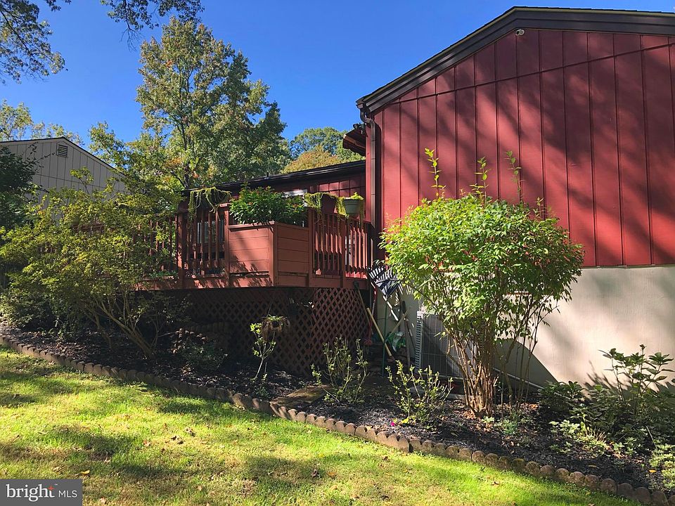 2nd image of 5353 Thunder Hill Rd