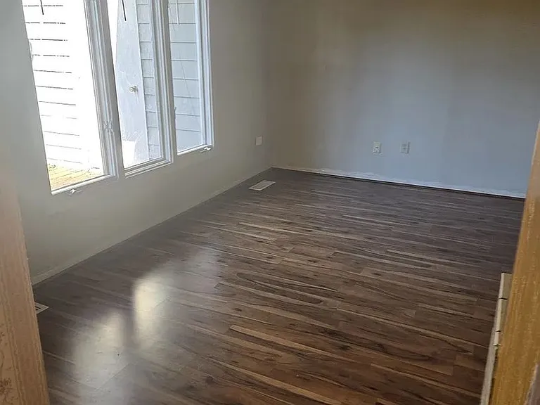 3046 Laurel Springs Dr — Photo 28