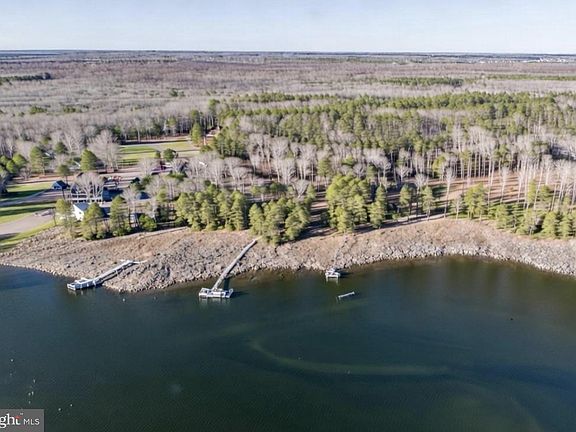3rd image of 6 Seagrass Court