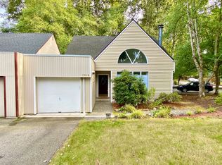 7910 140th Pl NE, Redmond, WA 98052