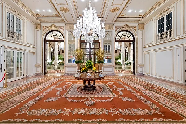 Sold by Compass | media 18
