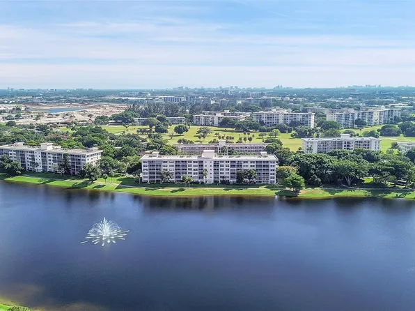 2801 N Palm Aire Drive #305, Pompano Beach, FL 33069