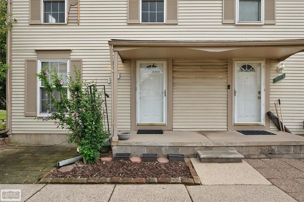 2 bed, 1.0 bath, 1000 sqft, $1,600 — Photo 3