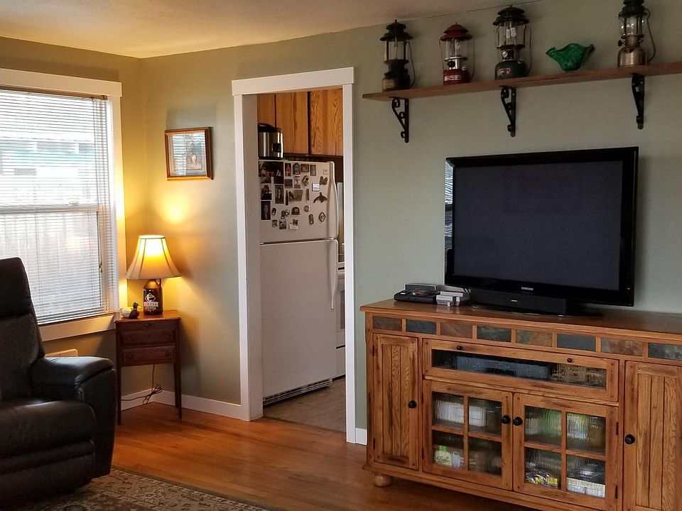 2nd image of 5722 N Lindeke St