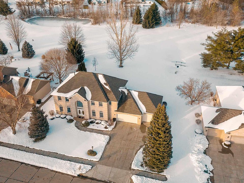 1st image of 1721 Amberwood Dr