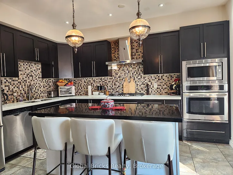 38 Monkton Cir — Photo 11