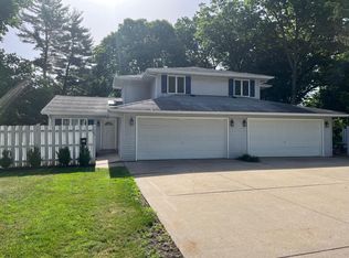 305 N 7th St, Oregon, IL 61061