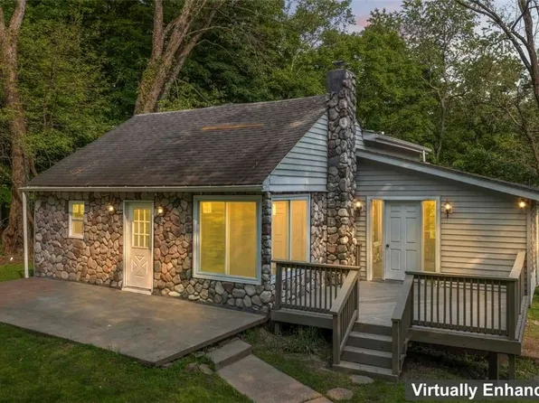 2780 Robbins Station Rd, North Huntingdon, PA 15642