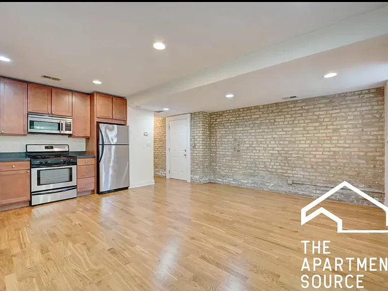 2830 N Albany Ave #G — Photo 3