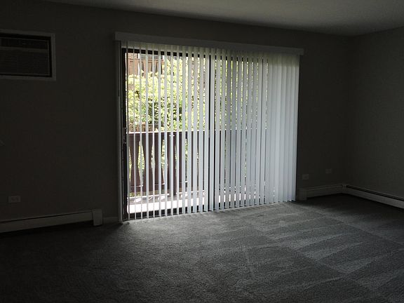 3rd image of 1110 Chalet Dr APT 202