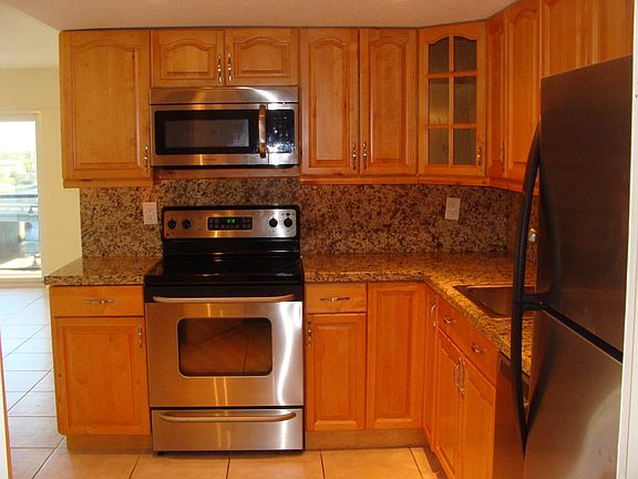 2nd image of 5100 Dupont Blvd APT 4N