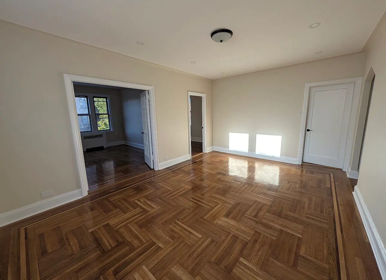 3 bed, $3,500 — Photo 2