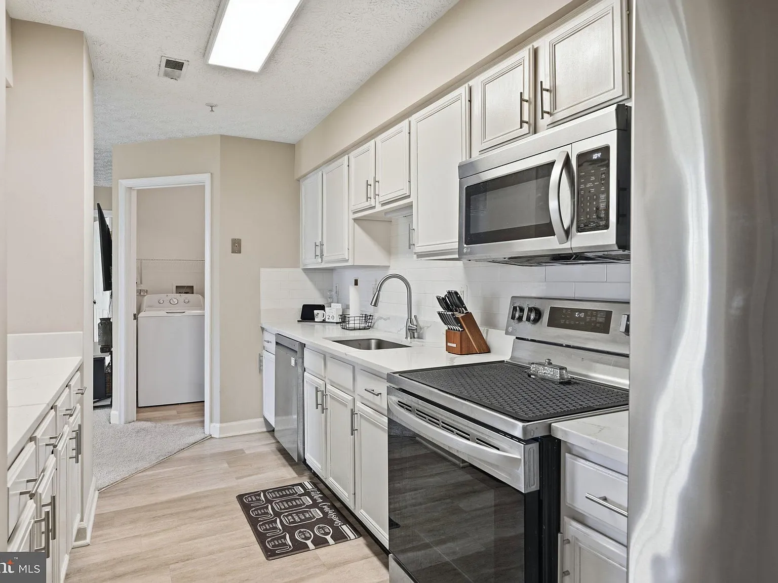 Spring Ridge — Photo 3
